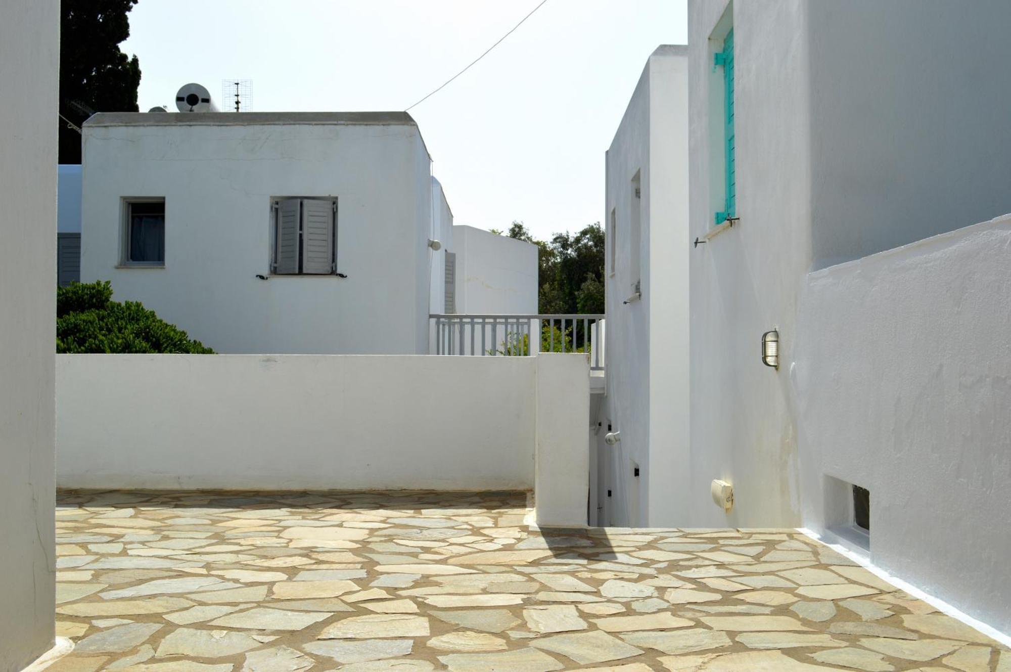 Aegean Village Parikia  Luaran gambar