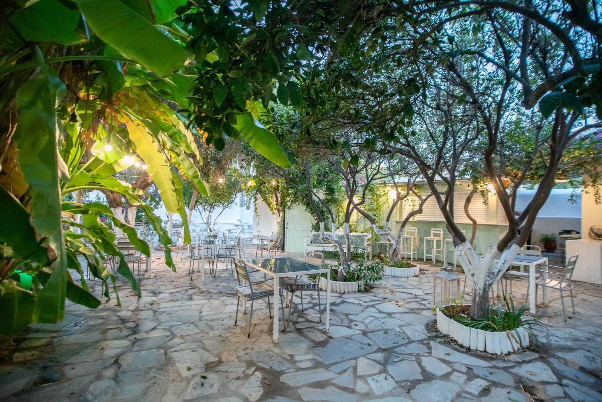 Aegean Village Parikia  Luaran gambar