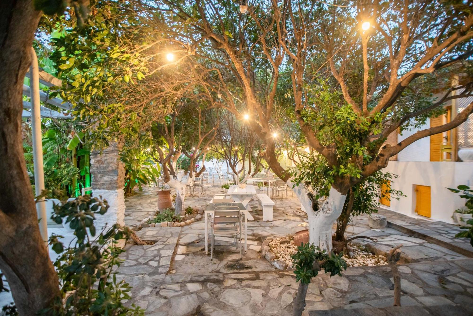 Aegean Village Parikia  Luaran gambar