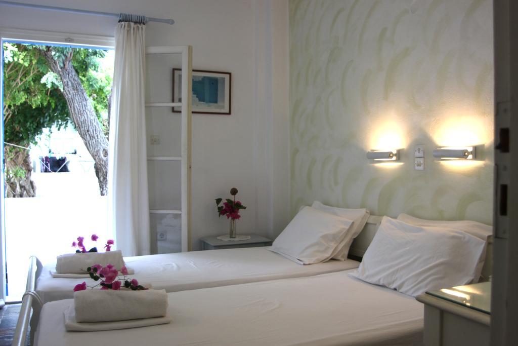Aegean Village Parikia  Luaran gambar