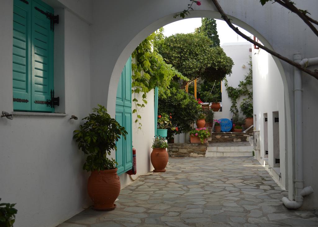 Aegean Village Parikia  Luaran gambar